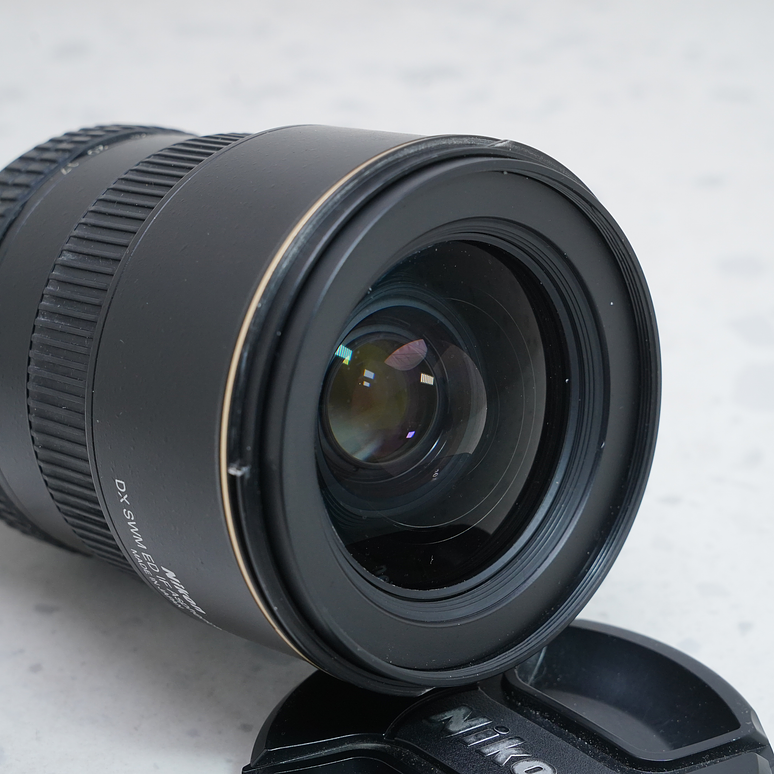 Lente Nikon AF-S DX Zoom-NIKKOR 17-55mm f/2.8G - USADO 4