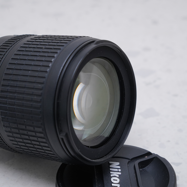 Nikon AF-S DX NIKKOR 18-105mm f3.5-5.6G ED VR - USADO 4