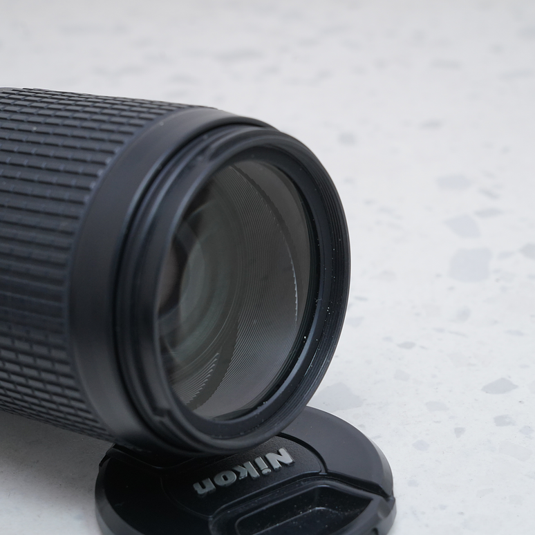 Nikon AFS NIKKOR 70-300mm f4.5 5.6 G ED VR - USADO 4