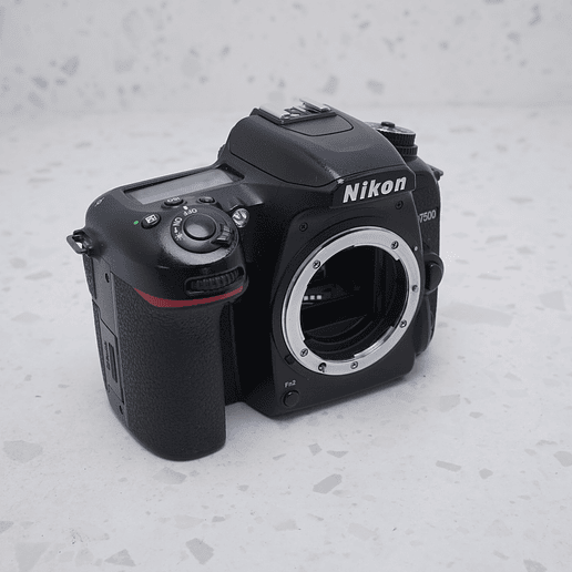 Nikon D7500 (Body) - USADO 4