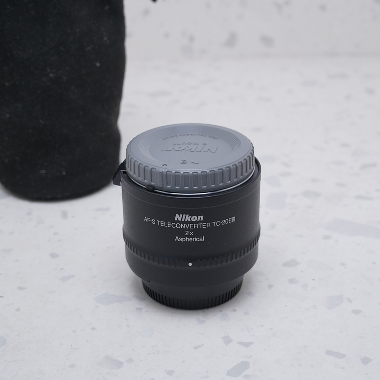 Nikon AF-S Teleconverter TC-20E III 2x - USADO 2