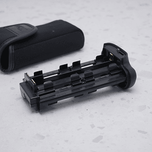 Grip Pilas Nikon MS-D12  - USADO