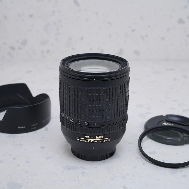 Nikon 18-135mm f/3.5-5.6 ED-IF AF-S DX - USADO 2