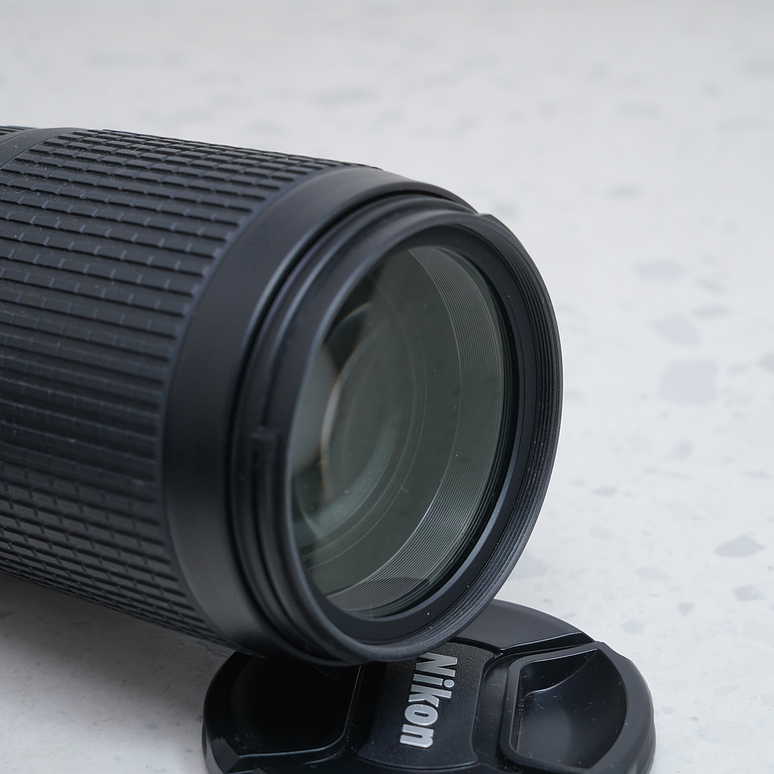 Nikon AF-S NIKKOR 70-300mm f/4.5-5.6G IF-ED VR - USADO 4