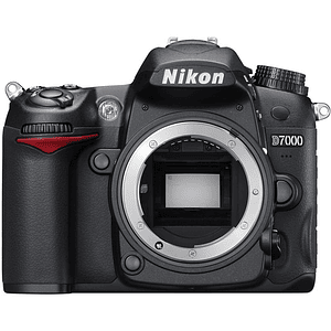 Nikon D7000 (Body) - USADO