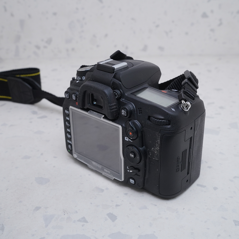 Nikon D7000 (Body) - USADO 3