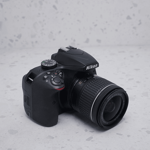 Nikon D3400 + Lente 18-55mm - USADO 4