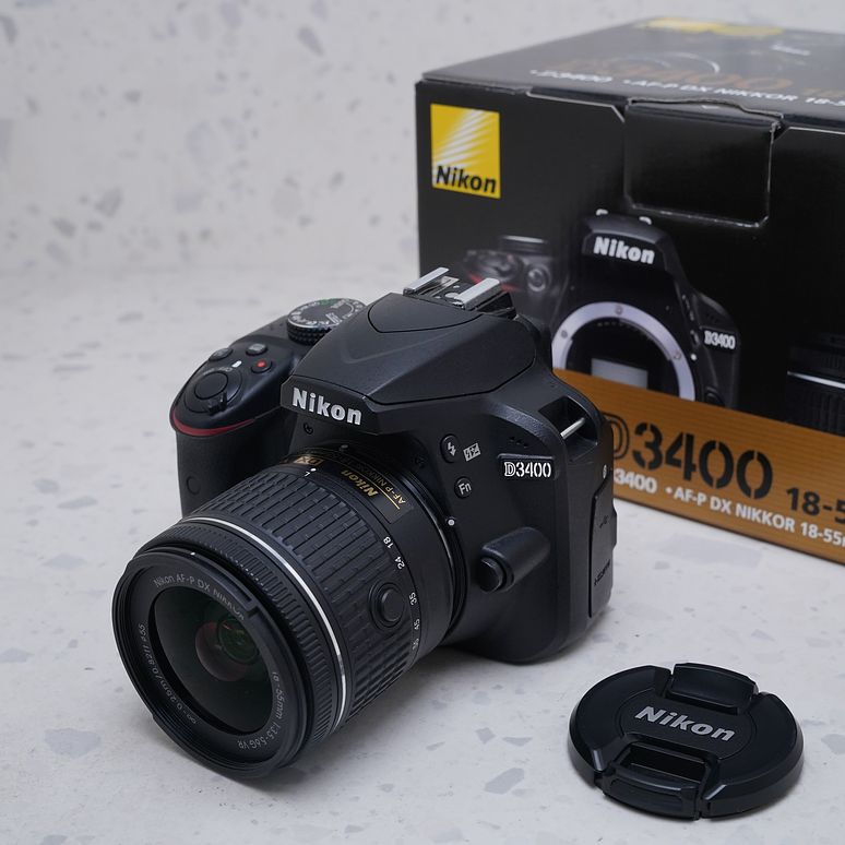 Nikon D3400 + Lente 18-55mm - USADO 2