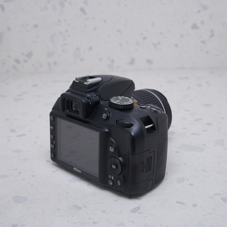 Nikon D3400 + Lente 18-55mm - USADO 5