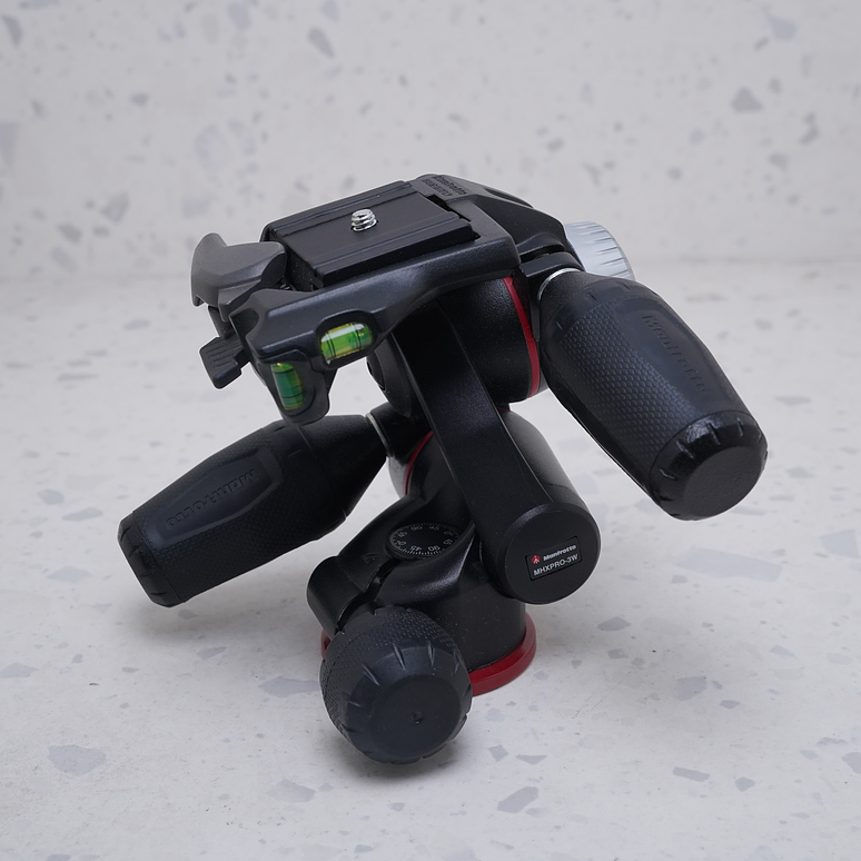 Cabezal Manfrotto XPRO de 3 vías 200PL-14 - USADO  2