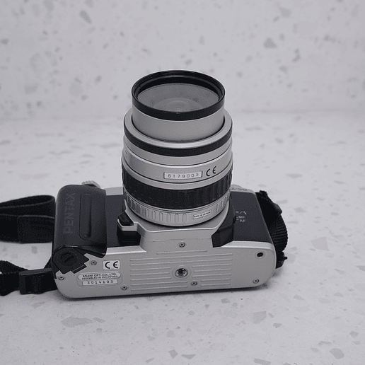 Pentax MZ-50 + 35-80mm + 80-200mm - USADO 6