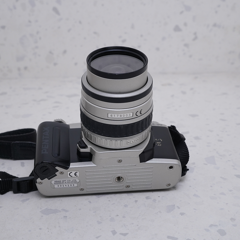 Pentax MZ-50 + 35-80mm + 80-200mm - USADO 6