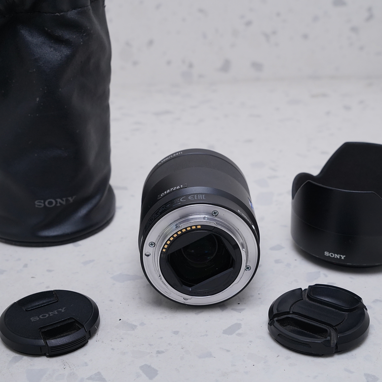 Sony Zeiss Sonnar T* FE 55mm f1.8 ZA - USADO 4