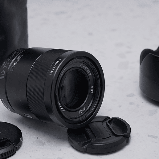 Sony Zeiss Sonnar T* FE 55mm f1.8 ZA - USADO 5