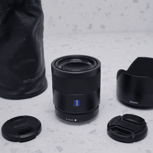 Sony Zeiss Sonnar T* FE 55mm f1.8 ZA - USADO 2
