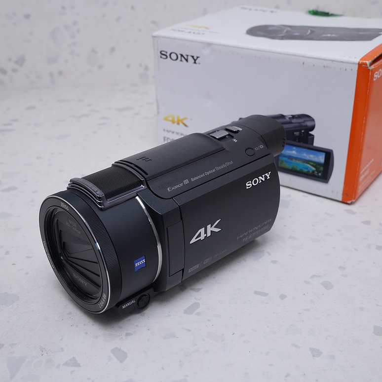 Sony FDR-AX53 4K Ultra HD Handycam - USADO 2