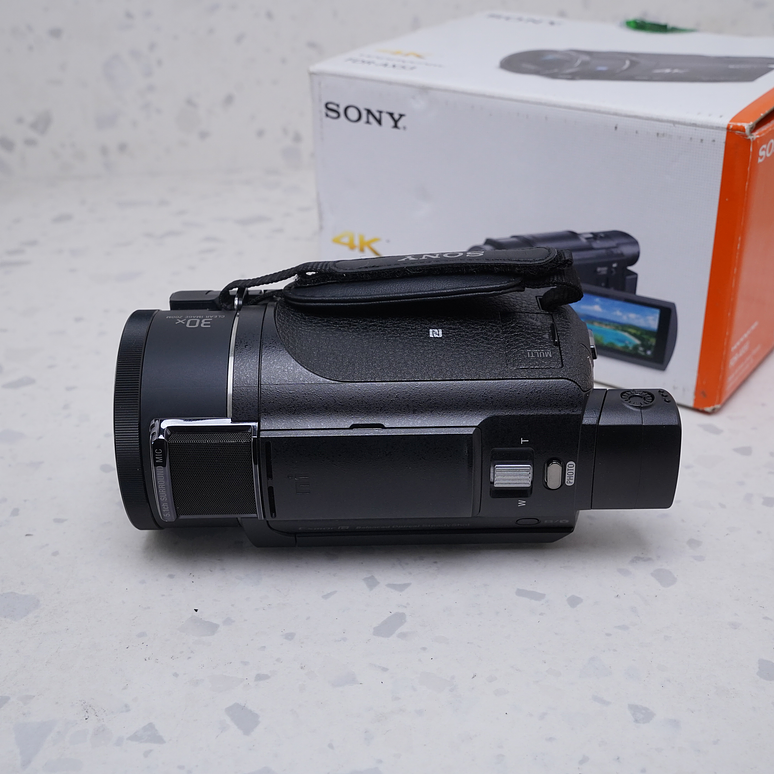 Sony FDR-AX53 4K Ultra HD Handycam - USADO 7
