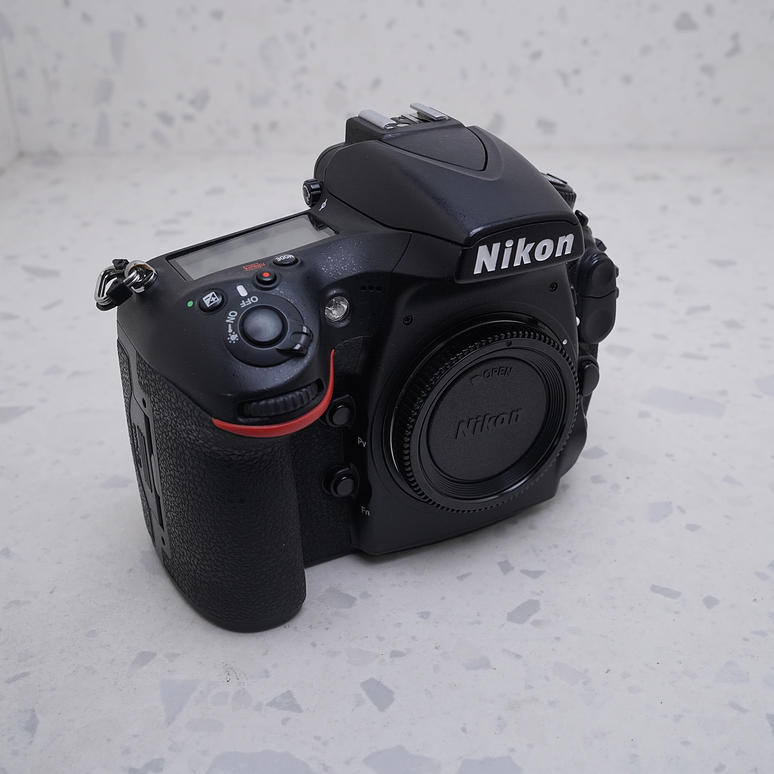 Nikon D810 (Body) - USADO 4