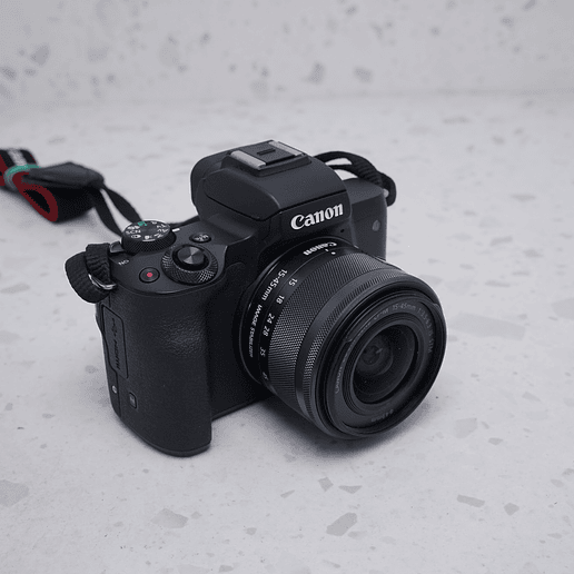 Canon EOS M50 + 15-45mm + 32mm - USADO 2