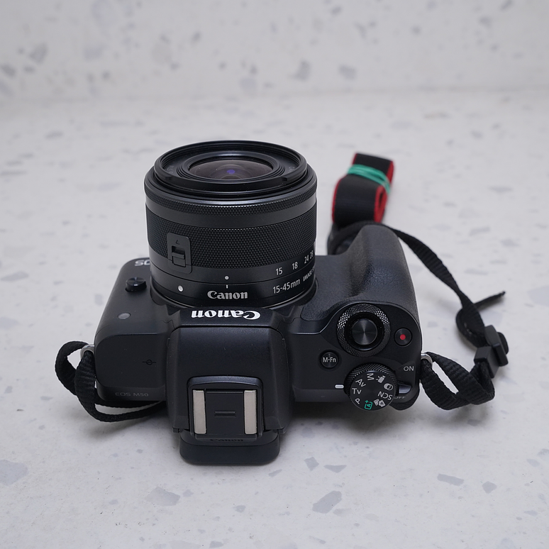 Canon EOS M50 + 15-45mm + 32mm - USADO 6