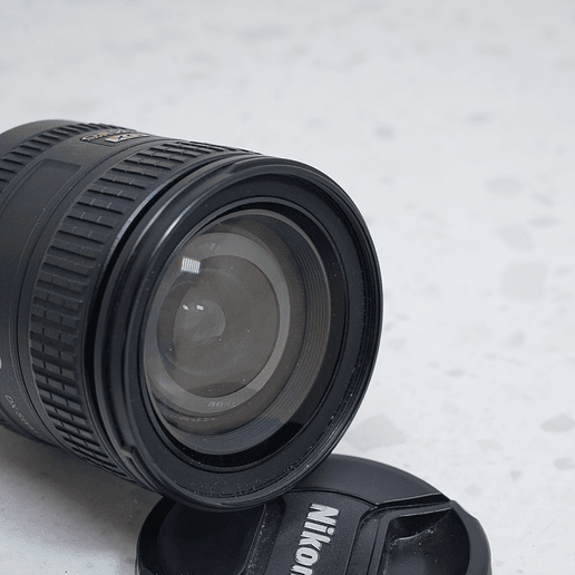 Nikon AF-S DX NIKKOR 16-85mm f/3.5-5.6G ED VR - USADO 4