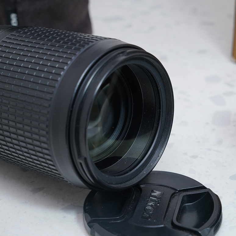 Nikon AF-S NIKKOR 70-300mm f/4.5-5.6G IF-ED VR - USADO 4