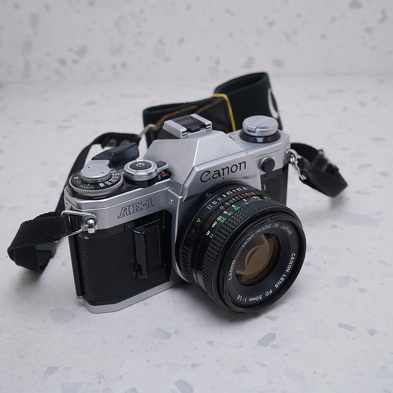 Canon AE-1 + 50mm + Kalimar 80-200mm - USADO 3