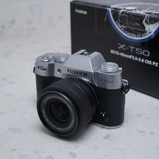 FUJIFILM X-T50 + XC 15-45mm f/3.5-5.6 - USADO 2