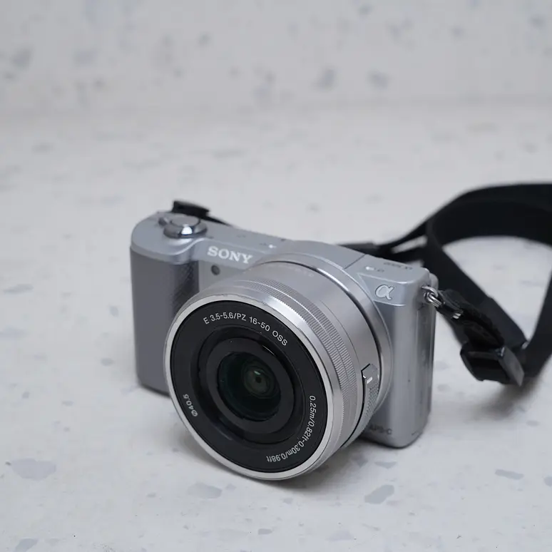 Sony Alpha A5000 - USADO 2