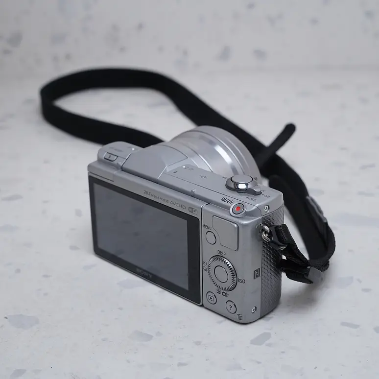 Sony Alpha A5000 - USADO 3