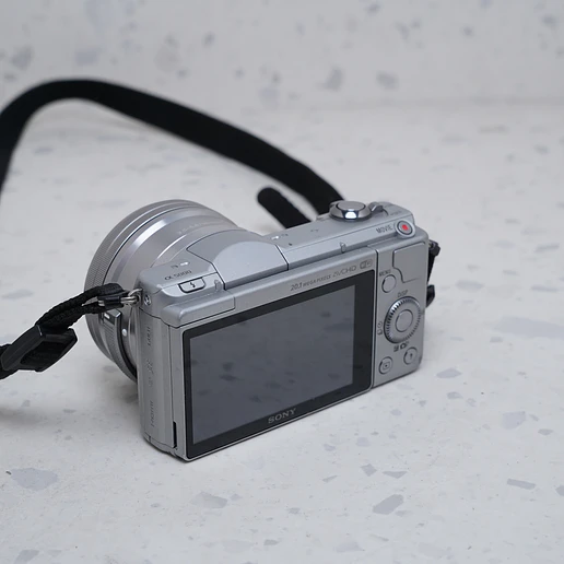 Sony Alpha A5000 - USADO 5