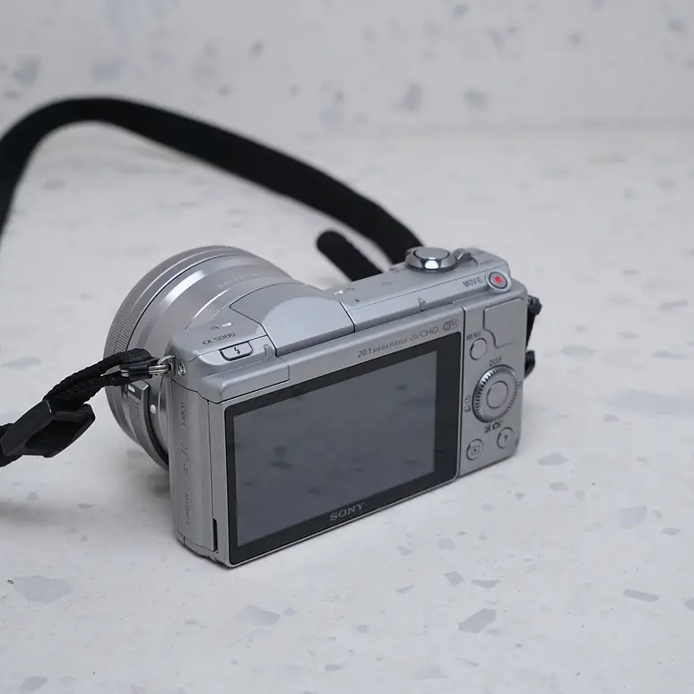 Sony Alpha A5000 - USADO 5