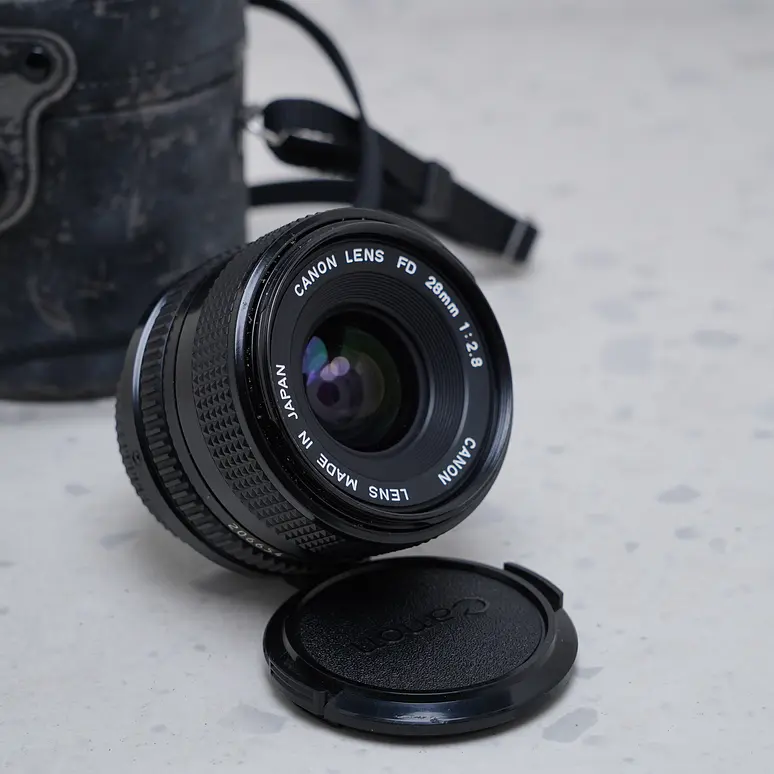 Canon 28mm f/2.8 FD - USADO 3