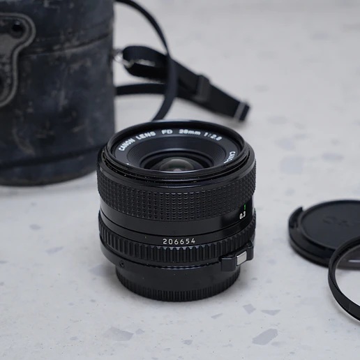 Canon 28mm f/2.8 FD - USADO 2