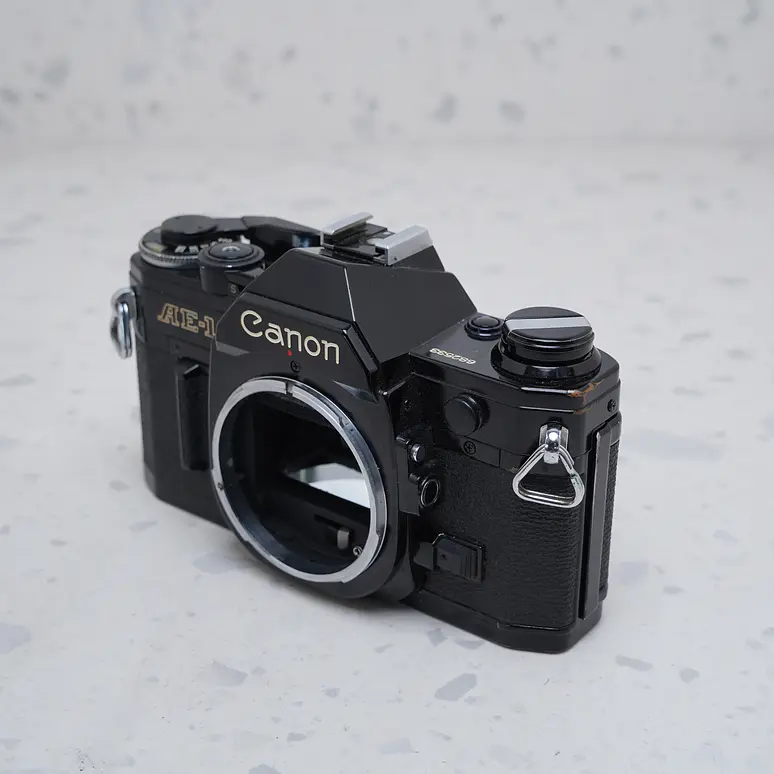 Canon AE-1 (Body) - USADO 1