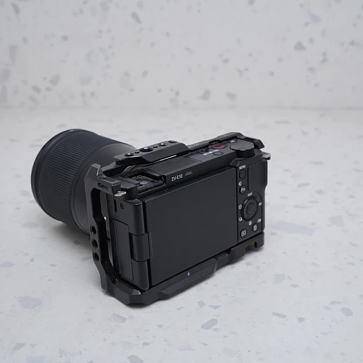 Sony ZV-E10 + 16mm - USADO 2