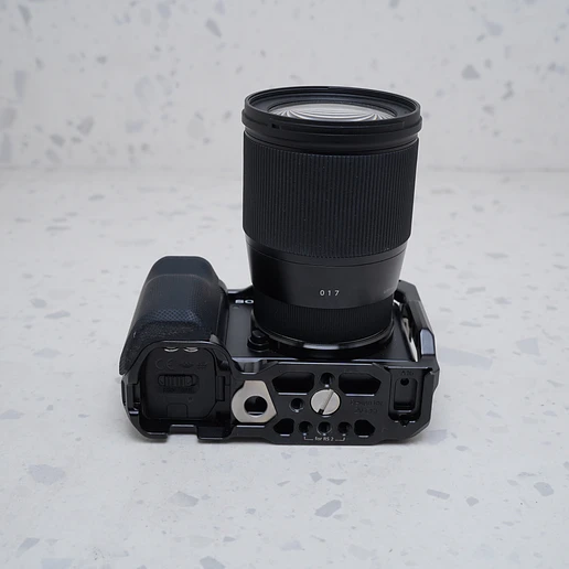 Sony ZV-E10 + 16mm - USADO 6