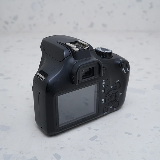 Canon Rebel T100 - USADO 4