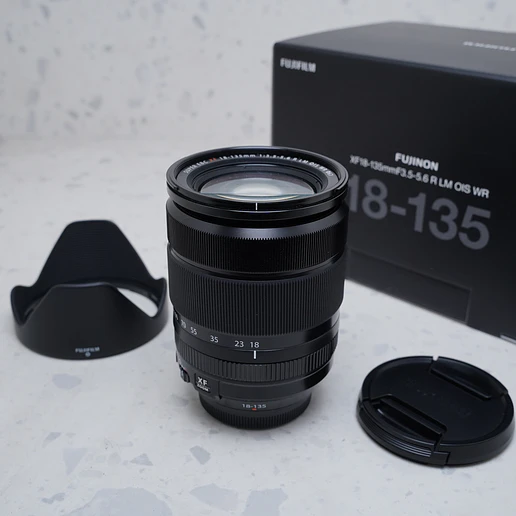 FUJIFILM XF 18-135mm f3.5-5.6 R LM OIS WR - USADO 2