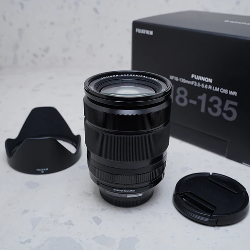 FUJIFILM XF 18-135mm f3.5-5.6 R LM OIS WR - USADO 3