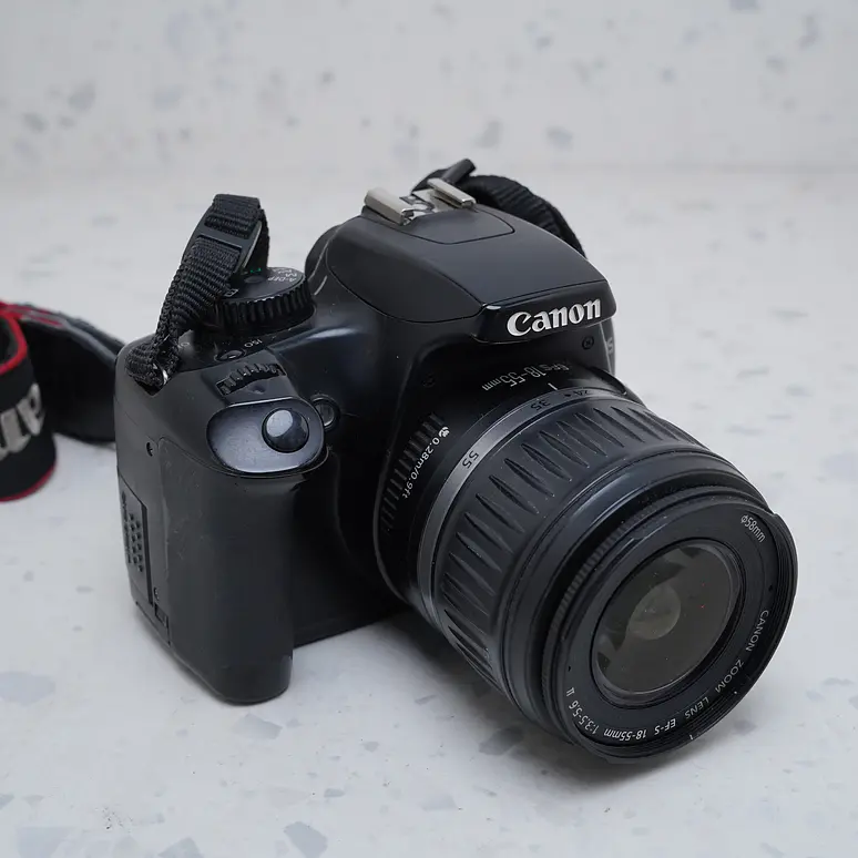 Canon EOS Rebel XS + 18-55mm - USADO 5