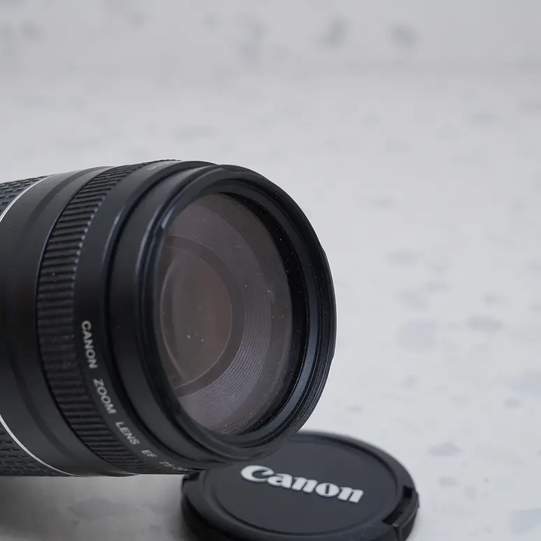 Canon EF 75 300mm f4-5.6 III - USADO 4