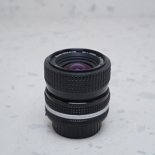 Nikon FM2 + 50m + 35-70mm - USADO 8