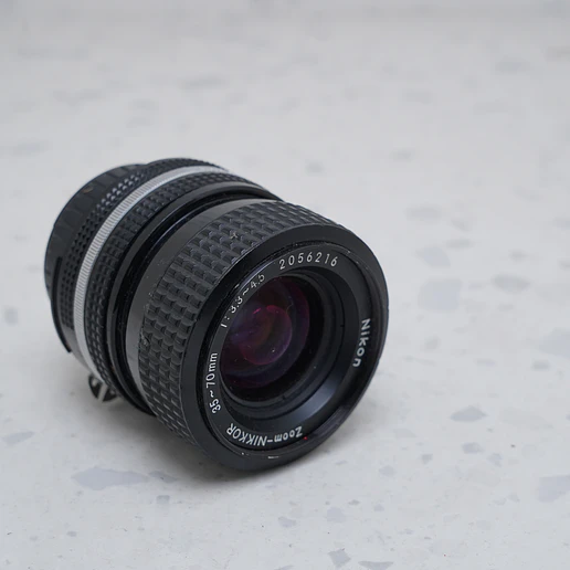 Nikon FM2 + 50m + 35-70mm - USADO 10