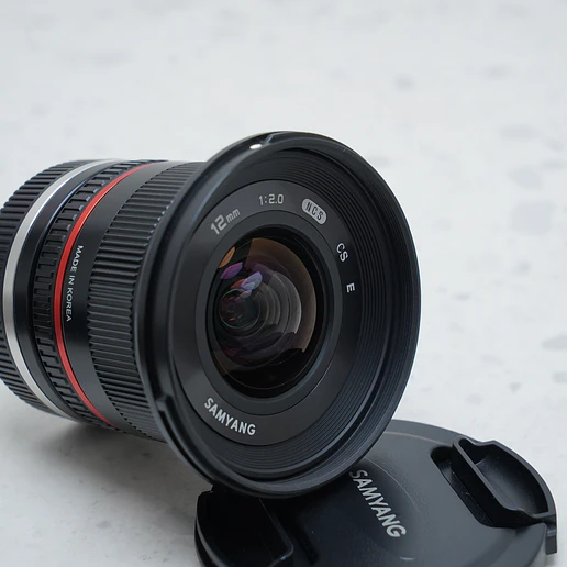 Samyang 12mm f/2.0 NCS CS para Sony E (APS-C) - USADO 4