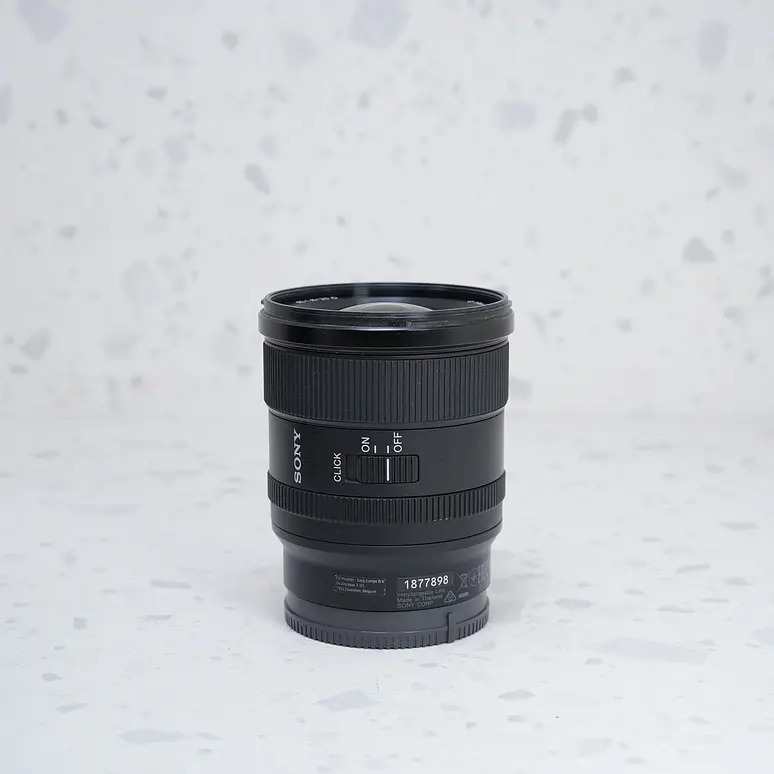 Sony FE 20mm f/1.8 G - USADO 2