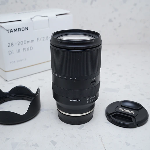 Lente Tamron 28-200mm f2.8-5.6 Di III RXD para Sony E - USADO 2