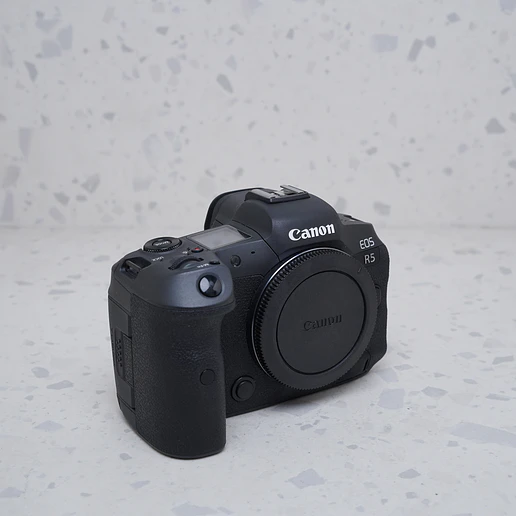 Canon EOS R5 - USADO 4