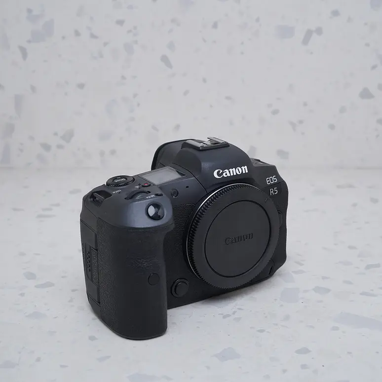 Canon EOS R5 - USADO 4