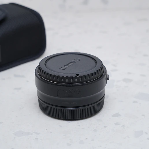 Adaptador Canon EF-EOS R - USADO 3